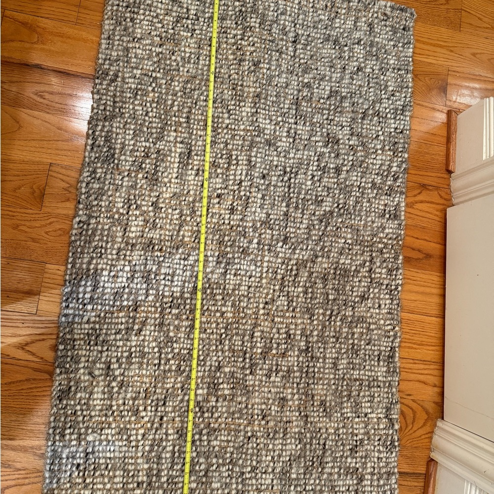 3x5 foot Pottery Barn Neutral Chunky Woven Rug - Gray and Cream